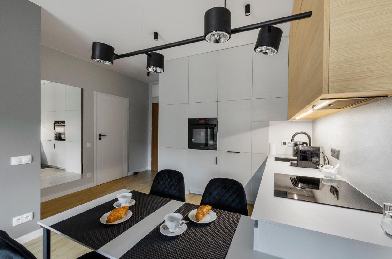 Apartament Manufaktura Centrum Z Klimatyzacja Лодзь Экстерьер фото
